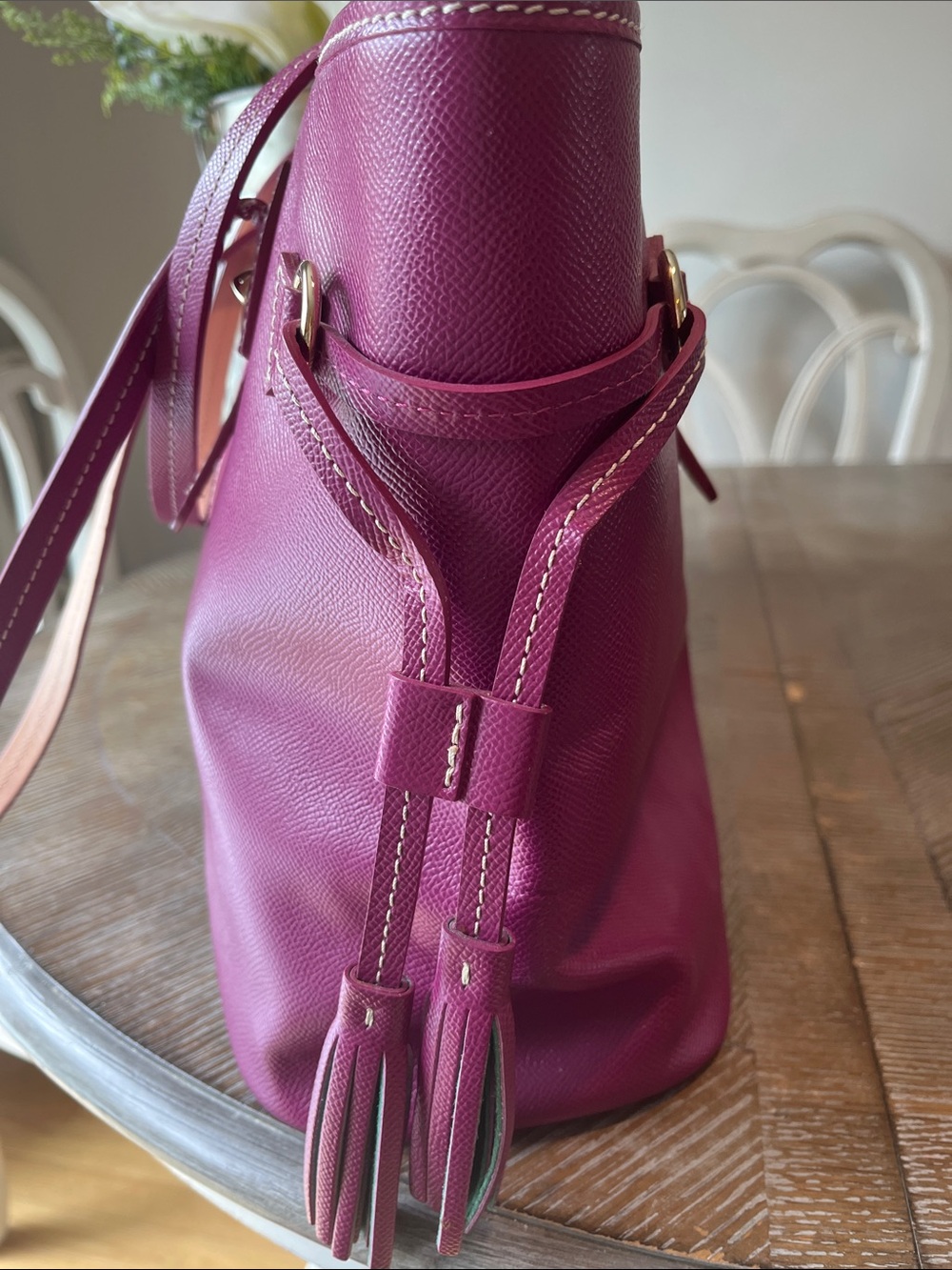 EUC Beautiful  Dooney and Bourke magenta large tote bag. - Picture 4 of 10